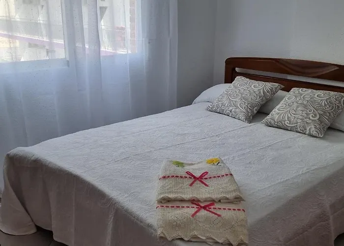Habitacion 3 Matrimonio A 100 M De La Playa